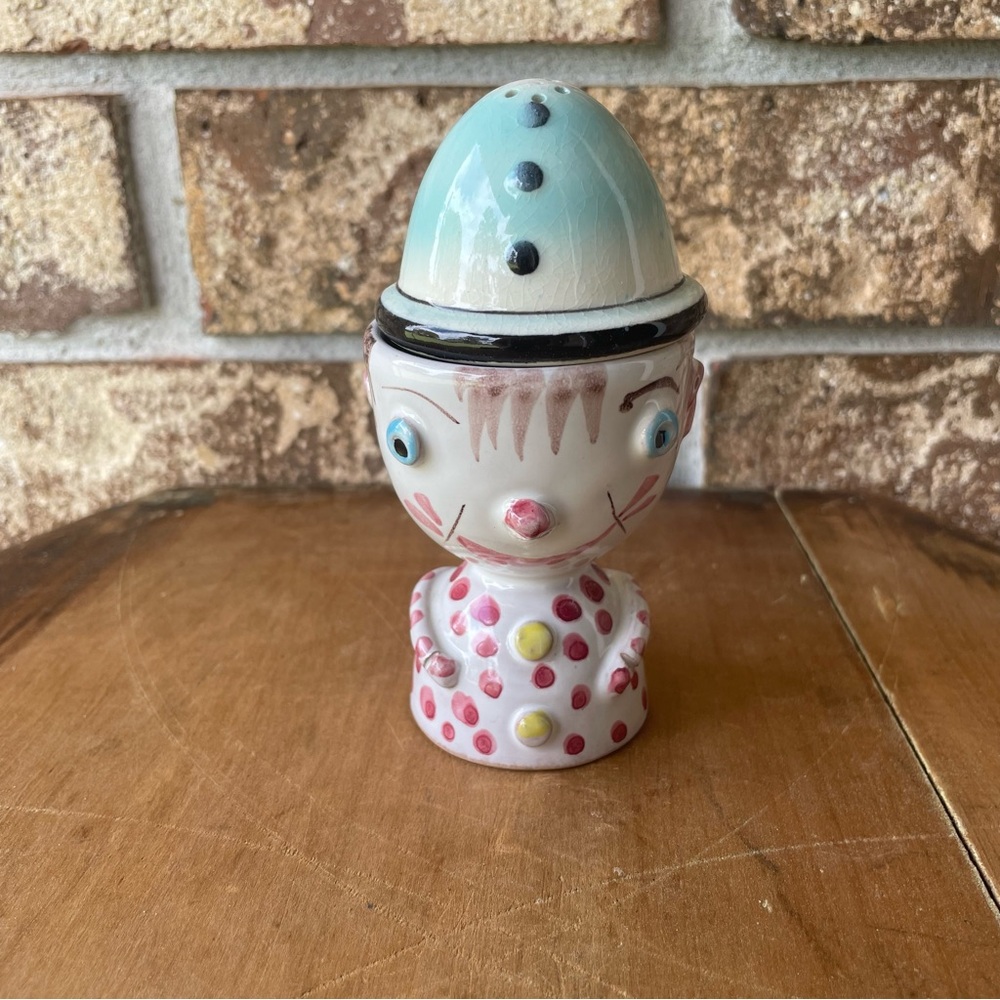 Vintage Egg Cup Holder Mismatched Cup Marked Italy Hat Salt Shaker Excellent!
